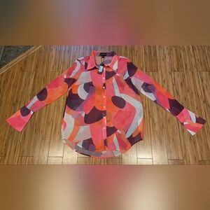 💚 NWT Prettty Little Thing Colorful Abstract Button-Up Blouse